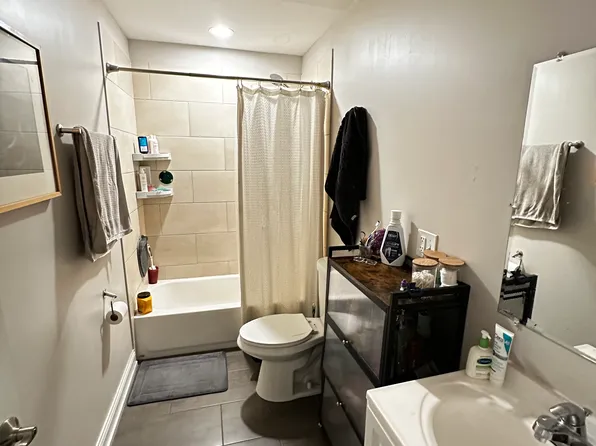 2620-22 W Cermak Rd #3R, Chicago, IL 60608