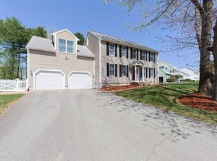 16 Jasons Path, Walpole, MA 02081