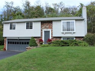 135 Kermiet Dr, Monaca, PA