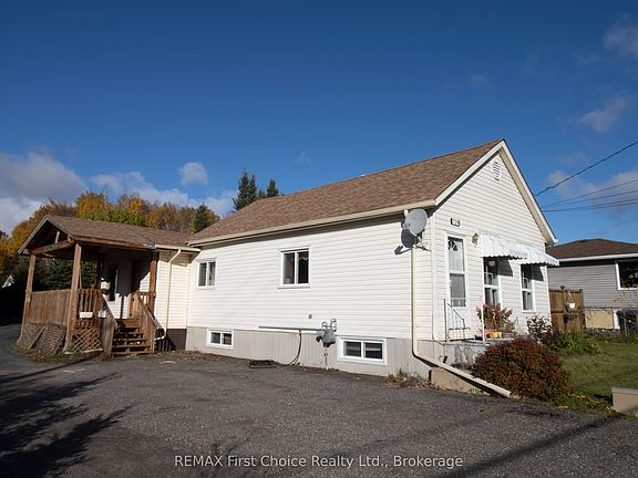 2nd image of 729 Hodder Ave