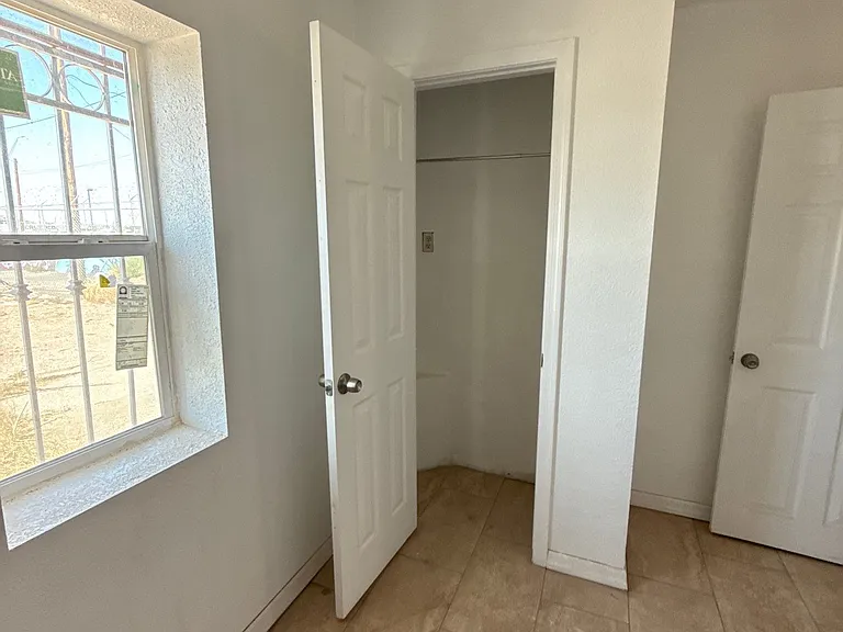 310 S Park St #5 — Photo 4