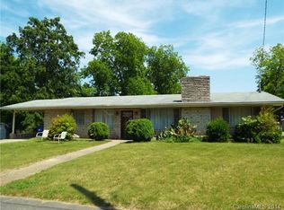 212 W Chestnut St, Troy, NC 27371