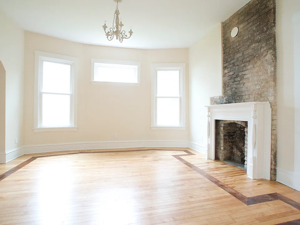 1332 Madison St NE #1