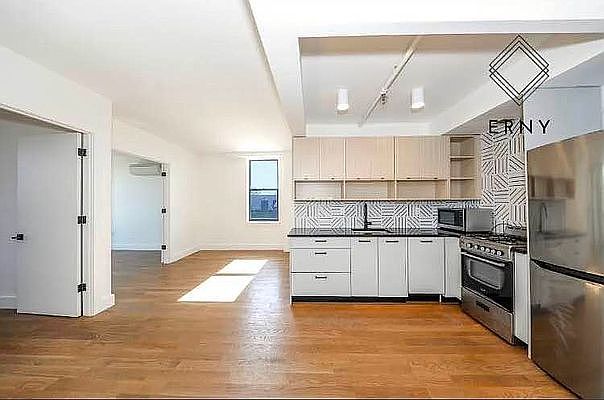1st image of 319 19th St #4BB