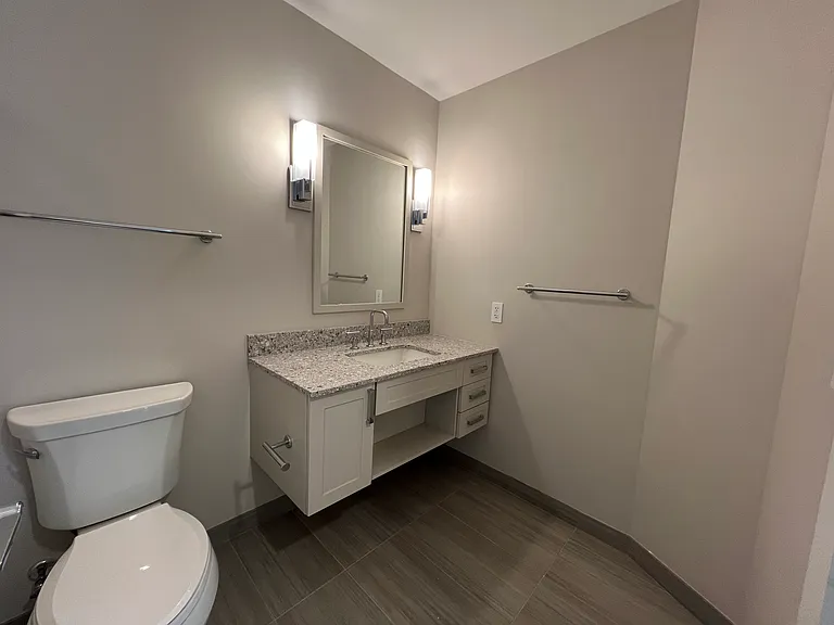 2nd Bathroom