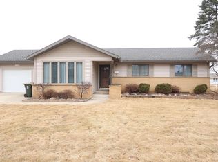 128 E Kohler St, Sun Prairie, WI 53590