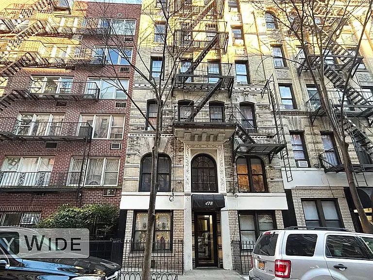 172 Thompson St #20 — Photo 5