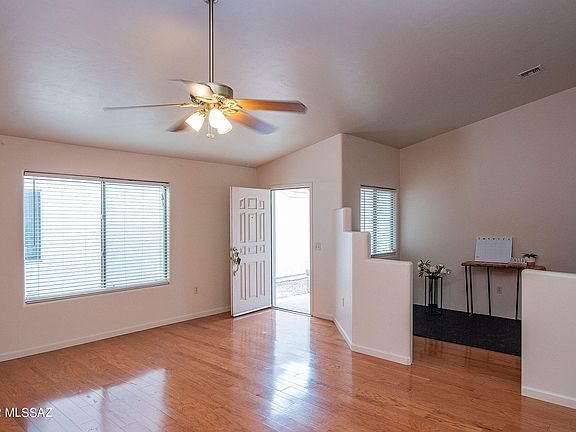 3rd image of 2886 N Mountain Creek Way