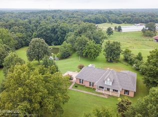 13960 Fairview Rd, Byhalia, MS 38611