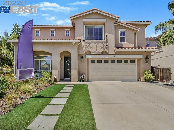 2nd image of 1027 Santa Lucia Dr