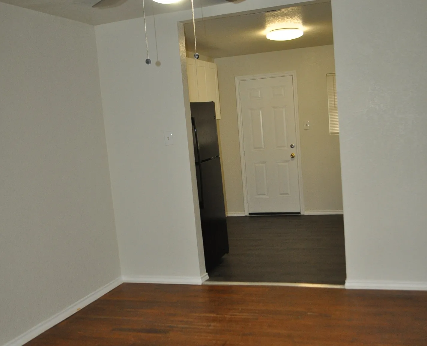 2 bed, 650 sqft, $1,000 — Photo 2