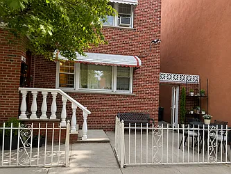 1652 Cornelia Street, #1