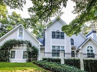910 Old Park Ct, Roswell, GA 30075