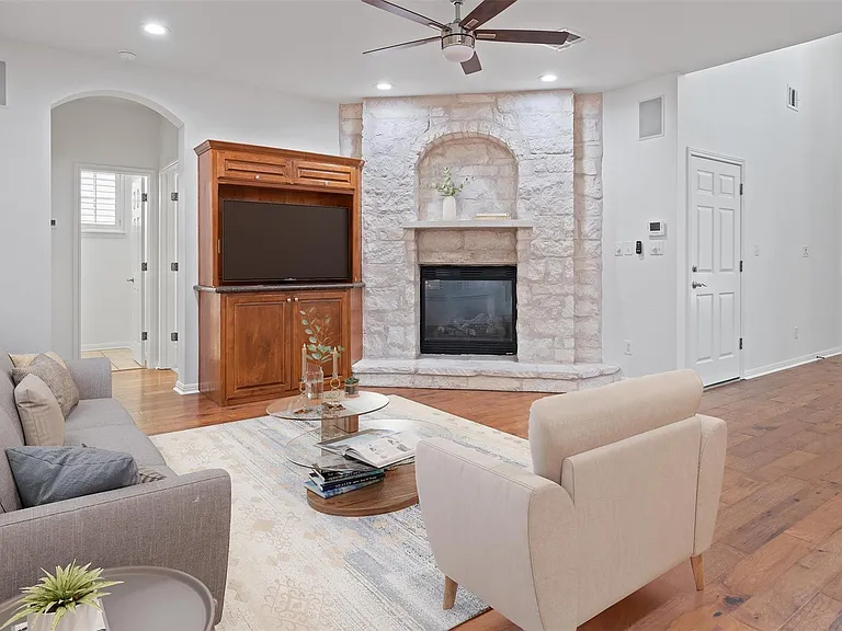 6425 Tasajillo Trl — Photo 16