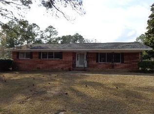 1444 Kennedy Rd, Tifton, GA 31794