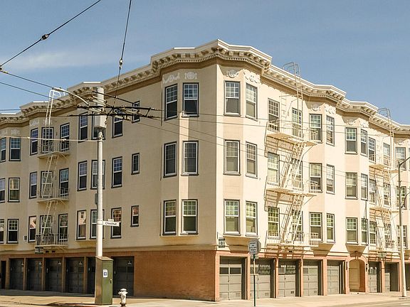 4th image of 2390 Chestnut St