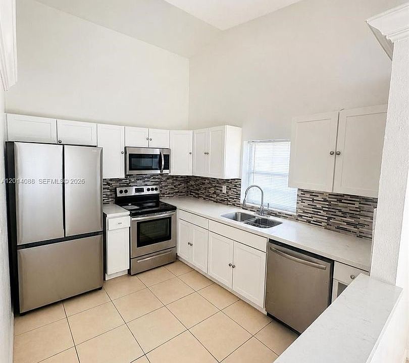 1st image of 10559 La Placida Dr