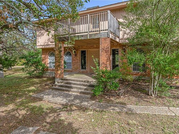 2nd image of 21 Linda Ln