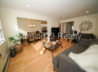 36-09 30th St #3B, Astoria, NY 11106