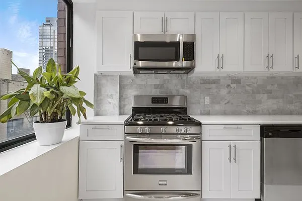 Rented by Town Residential | media 22