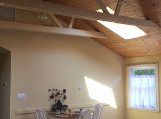 77 Keddy St, Springfield, MA 01109