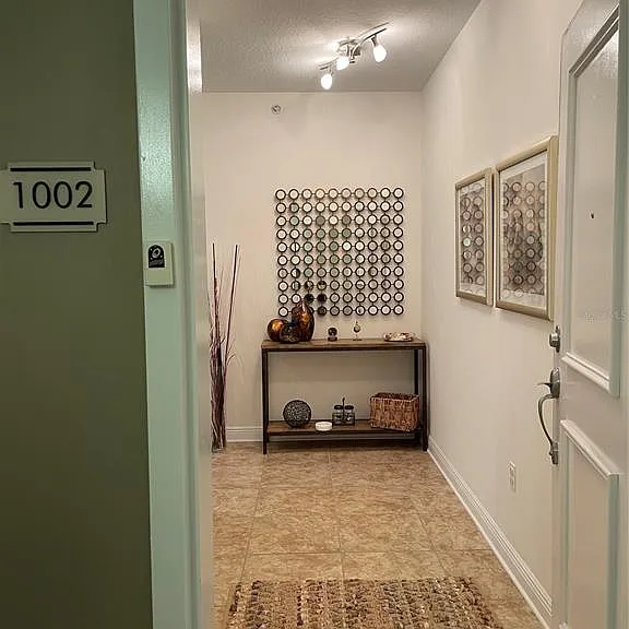 628 Cleveland St #1002 — Photo 2