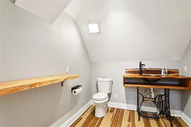 1306 Woodmere Dr — Photo 25