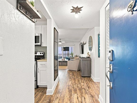 5th image of 17035 GULF BOULEVARD #216