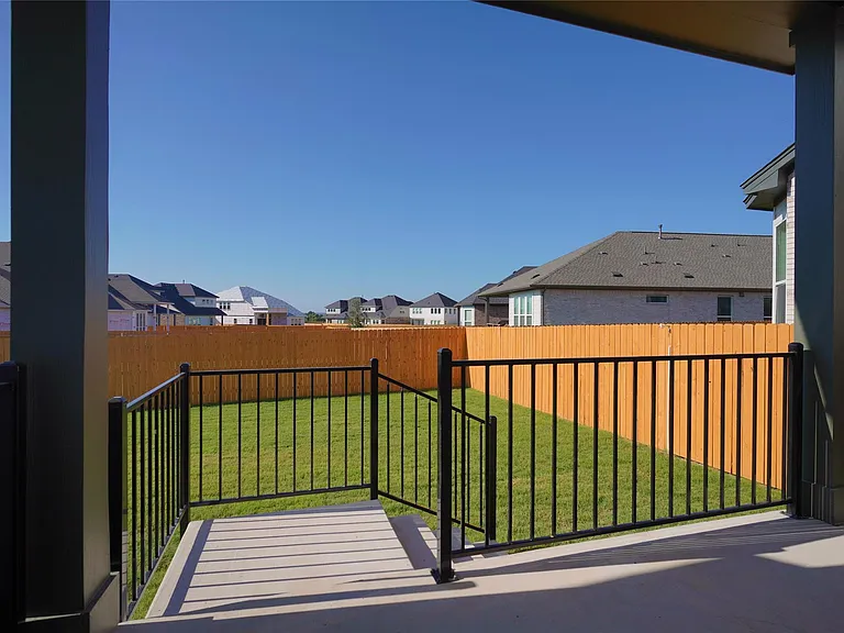 1250 N Roger Hanks Pkwy — Photo 22