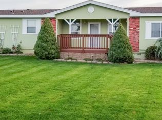 8571 Wenas Rd, Selah, WA 98942