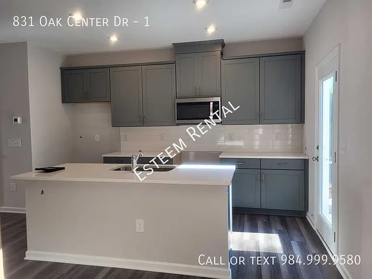 831 Oak Center Dr #1 — Photo 7
