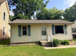 8808 W Cornbread Rd, Yorktown, IN 47396