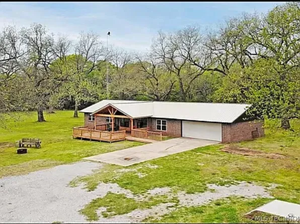 12223 Anson Dr, Marietta, OK 73448