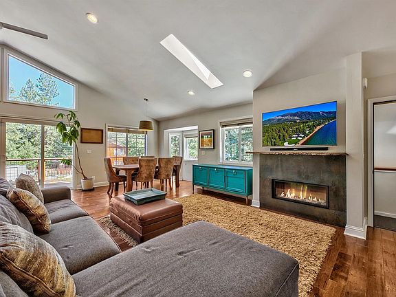 2nd image of 10434 Saint James Pl
