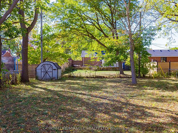 4th image of 437 Clarke Rd