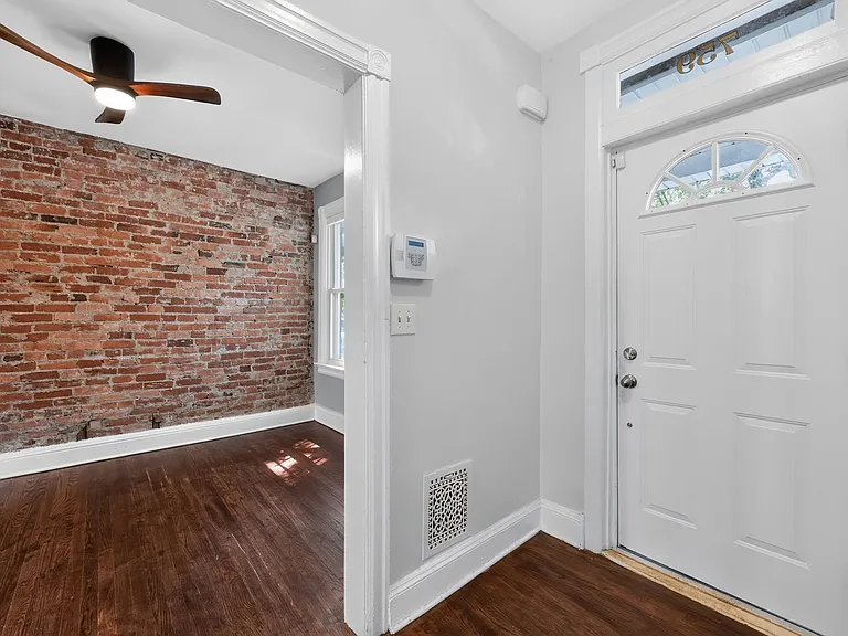 759 Harvard St NW — Photo 5