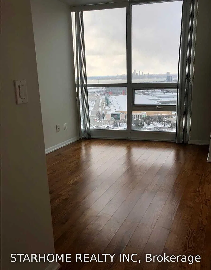 1 bed, $2,320 — Photo 4