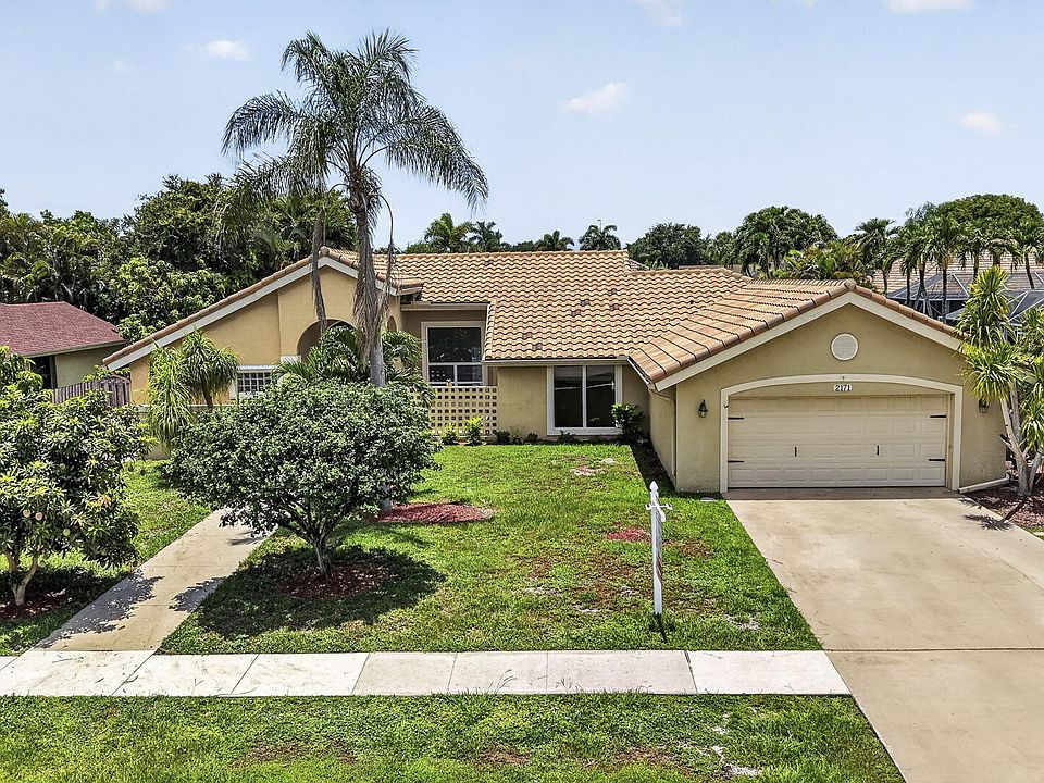 1st image of 2171 Amesbury Circle