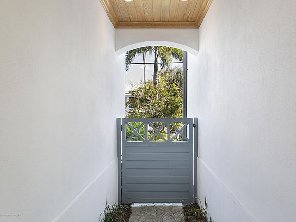 2nd image of 210 Venetian Dr #210