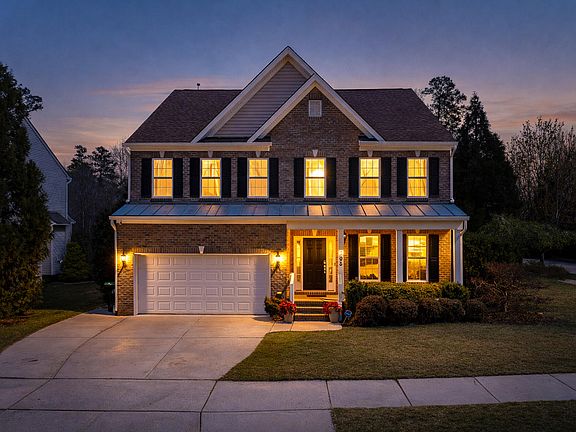 3rd image of 301 Covenant Rock Ln