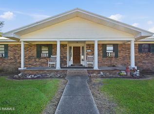2513 N Curtis Dr, New Iberia, LA 70560
