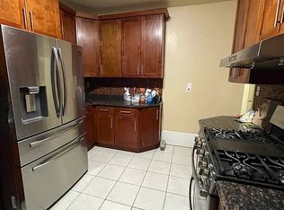 1096 E 16th St #1, Brooklyn, NY 11230