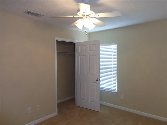 4009 Locerbie Cir — Photo 9