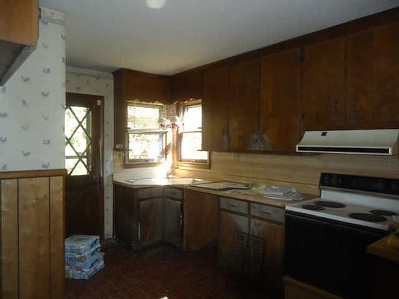 5th image of 547 Shady Ln