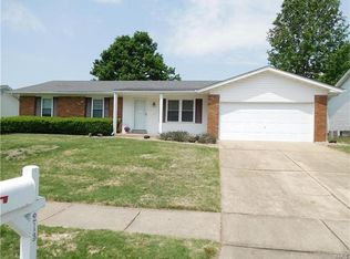213 Rebecca Dr, Saint Charles, MO 63301