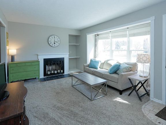 3065 Sturgeon Bay Ave-103