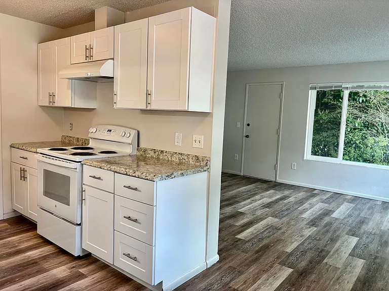 Bergen Apartments — Photo 15