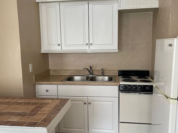 2nd image of 708 NW 30th St APT 3