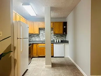 178 Brighton Ave — Photo 3