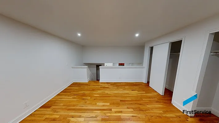 Rented by FirstService Realty (legacy) | media 27